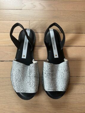Matt Bernson Silver Crackle Slingback Sandals